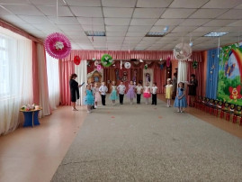 Праздник «8 Марта» - «Как дети Бабу-Ягу наряжали» Праздник «8 Марта» - «Как дети Бабу-Ягу наряжали».